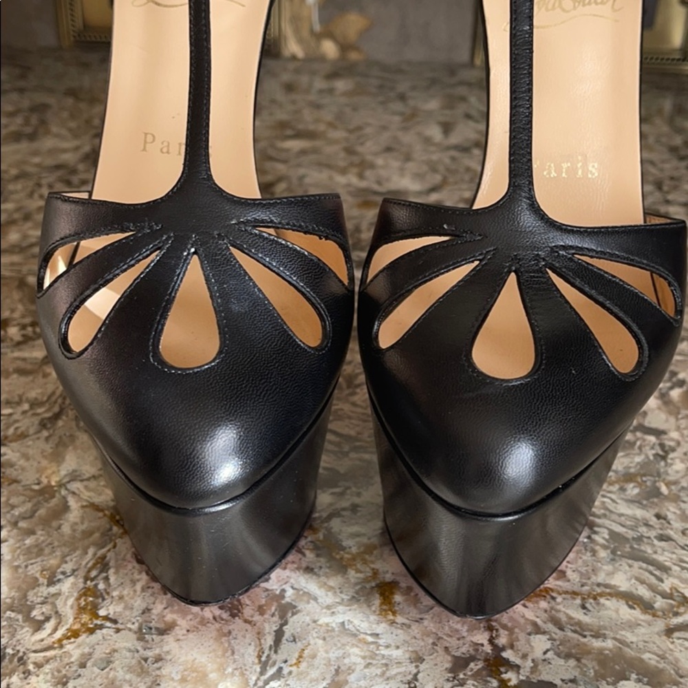 Christian Louboutin Amyada Colombe Leather Heels - Picture 5 of 10